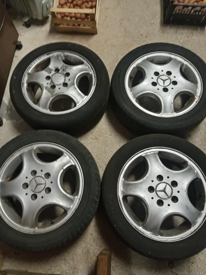 Prodajem auto dijelove i gume - Slika 1