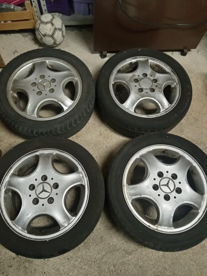 Prodajem auto dijelove i gume - Slika 2
