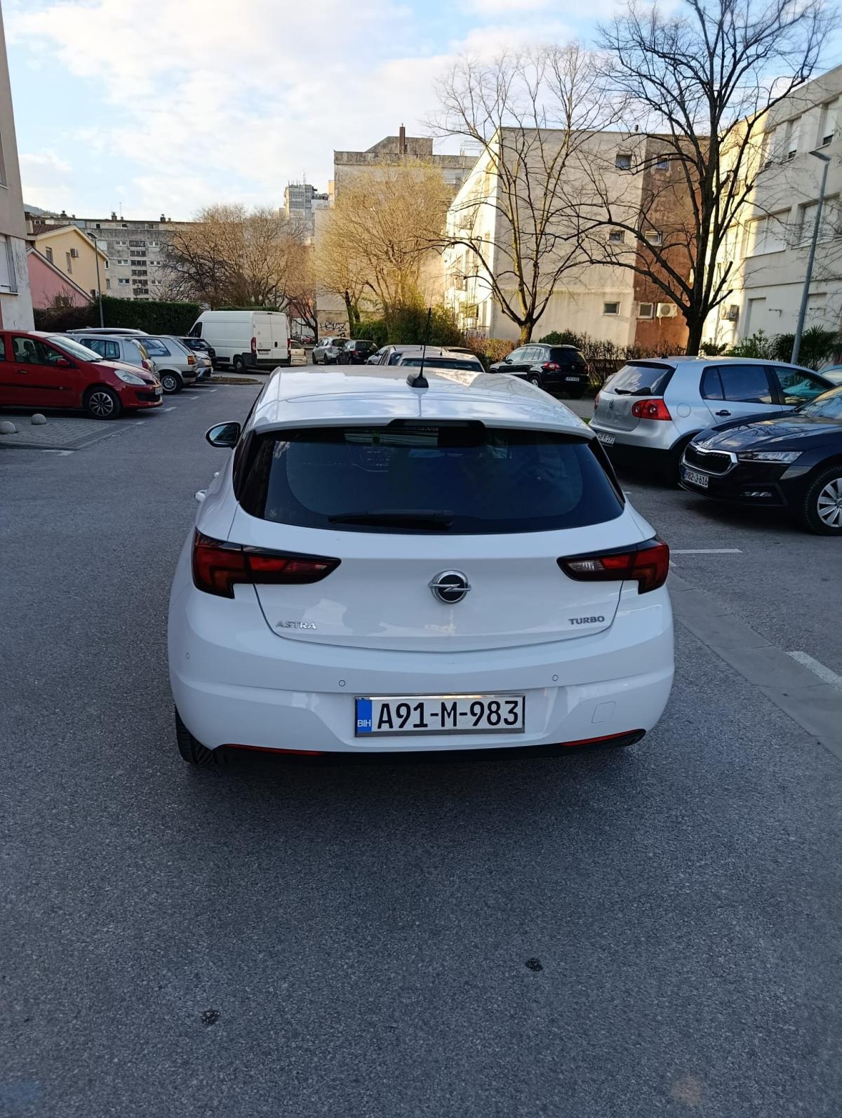 Prodajem Opel Astru 2018 - Slika 4