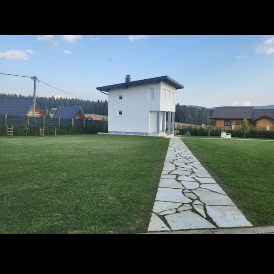 Prodajem kuću / vikendicu - Slika 1